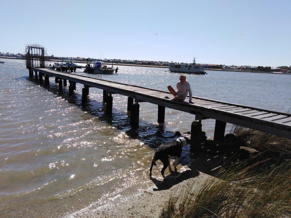 Mandurah Central Estuary Soldiers Cove Townhouse Exteriör bild